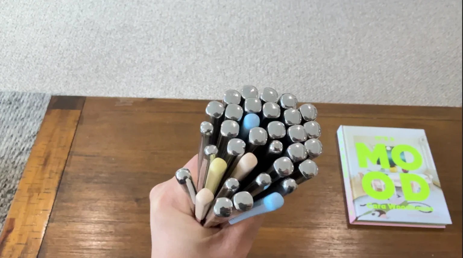 Qwen 3.8 chopstick counting — multimodal test identifying 34 chopsticks by color and position